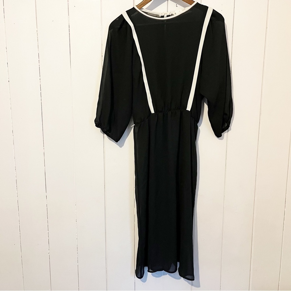 Vintage Generation Black and White Sheer Dress. Size 5/6.
